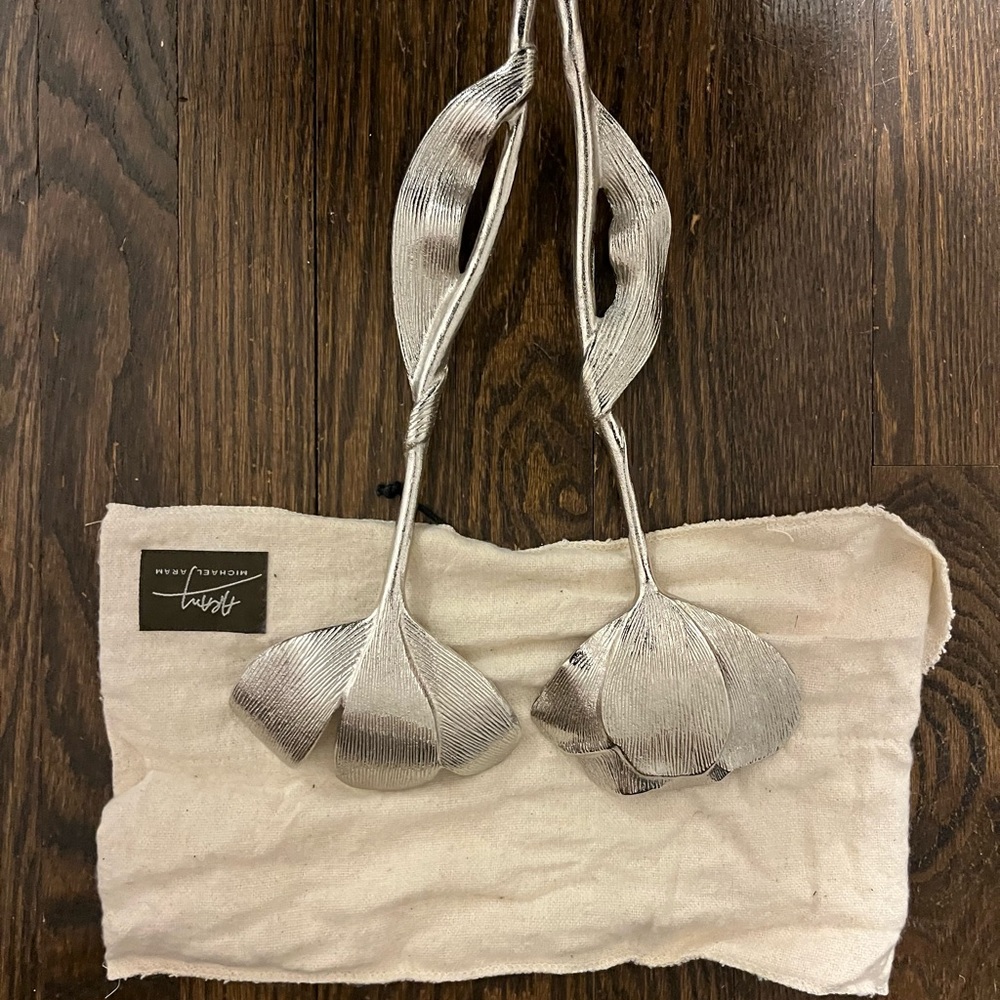 Michael Aram Silver Tulip Serving Utensils with Cream Pouch - Picture 2 of 4